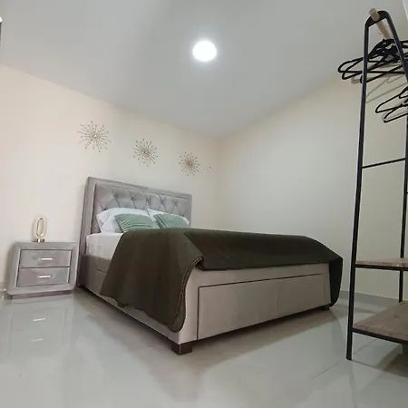 شقة Casa Estrela Em Flor كوفيلهَ